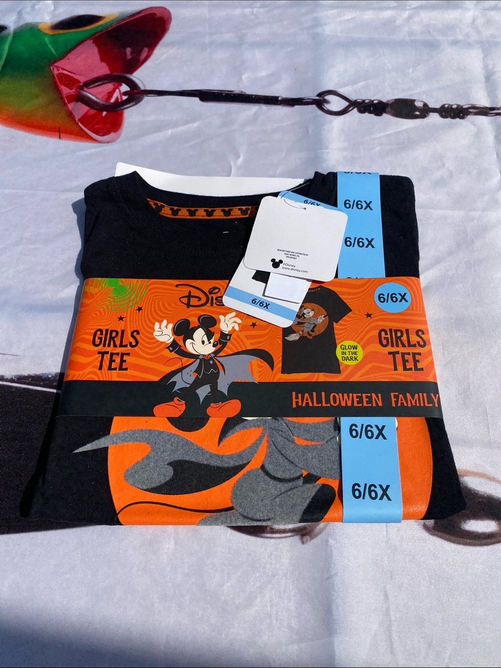 Disney Minnie Mouse Halloween Girls Tee Size 6/6X Glow In The Dark